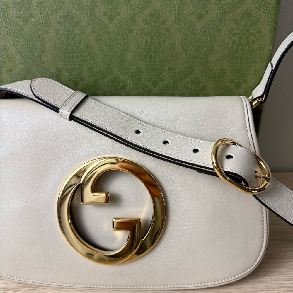 Gucci Blondie Shoulder Bag - Picture 7 of 11